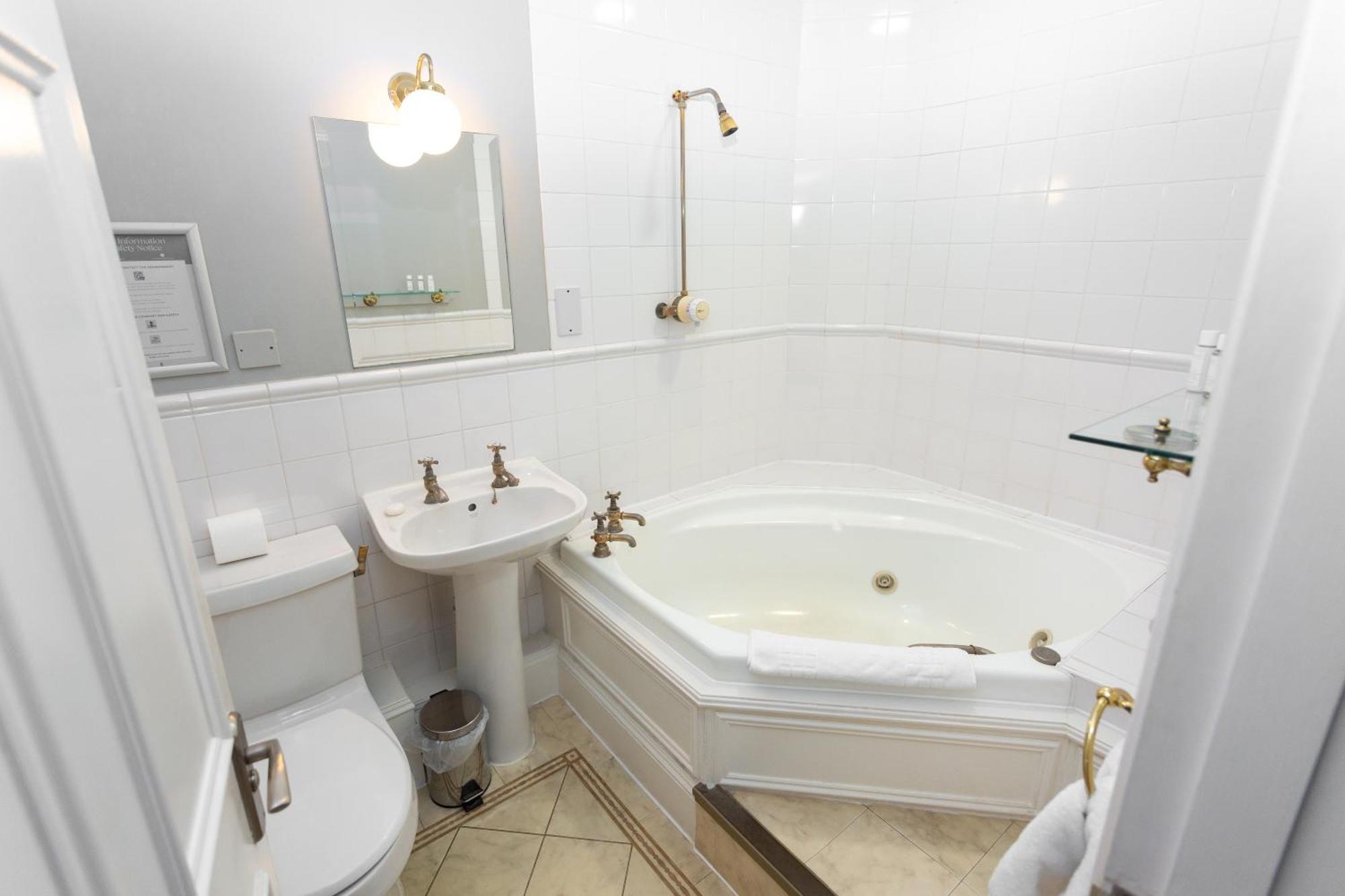 Hatton Court Hotel Gloucester Ngoại thất bức ảnh
